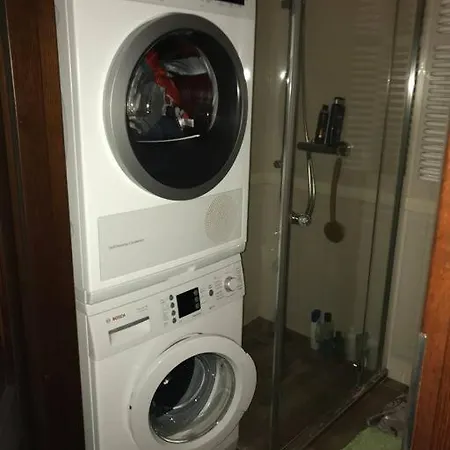 Przytulny Apartament Blisko Plazy, Z Miejscem Postojowym 기지크코