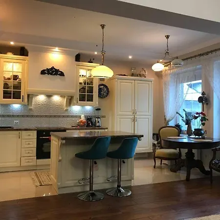 Przytulny Apartament Blisko Plazy, Z Miejscem Postojowym *